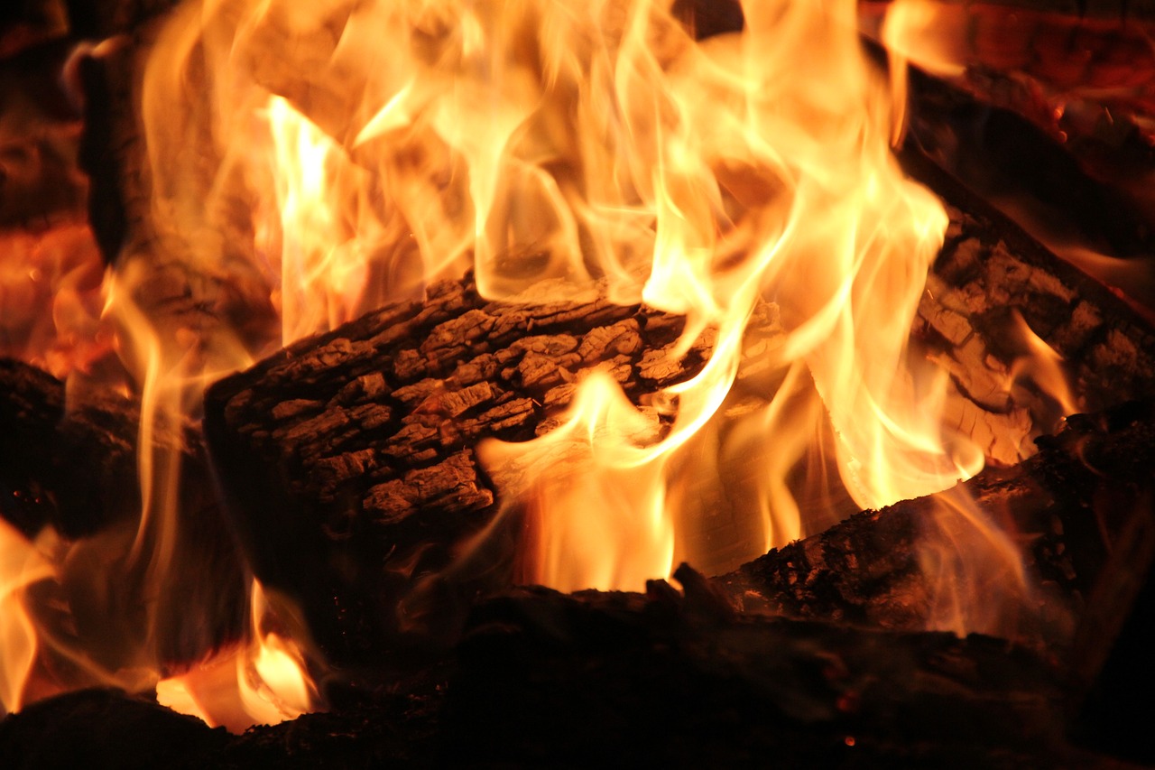 Professional Fireplace Cleaning Services In Porter Ranch California
